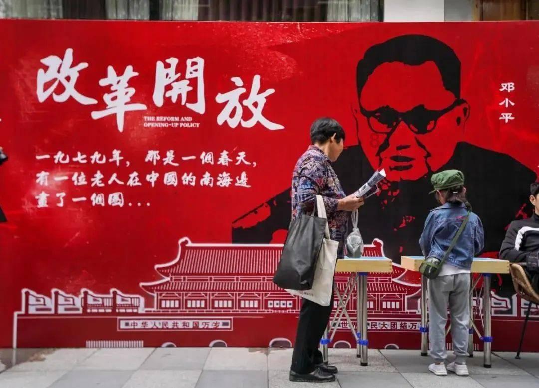哇这么多果子有30个呢我每次最多背四个需要背几次还剩几个?-最新热门话题讨论平台